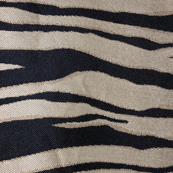 🦓ANN TAYLOR🦓ZEBRA JACQUARD PENCIL SHIRT🦓 - Picture 7 of 11